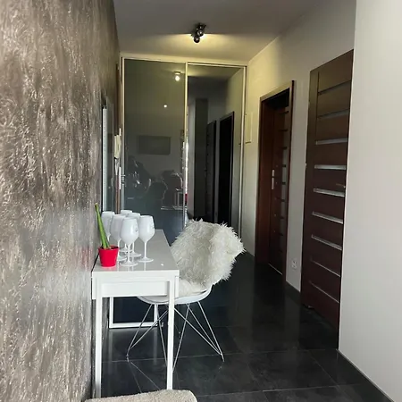 Aquarius Apartman *